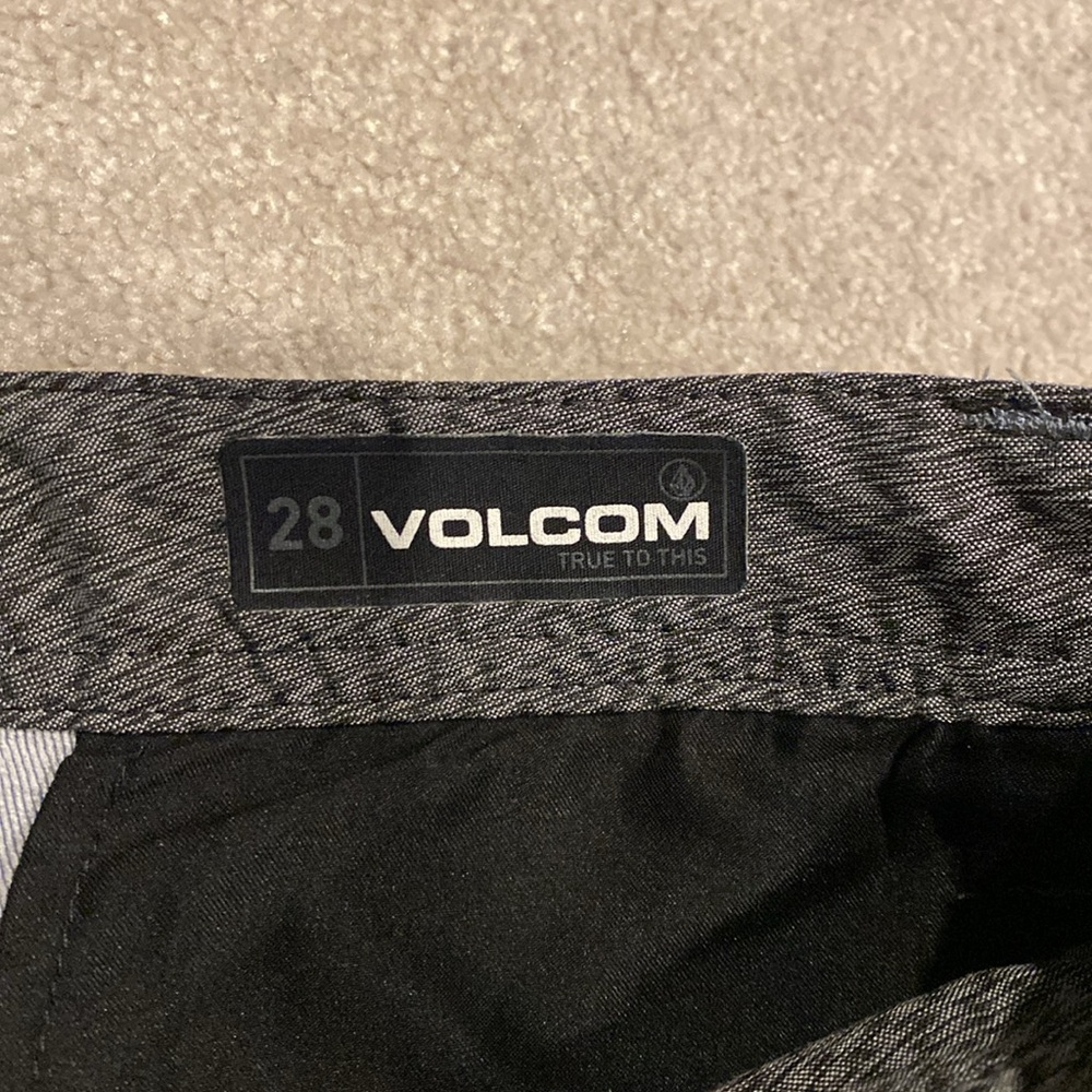 ‼️VOLCOM‼️ - Picture 3 of 7